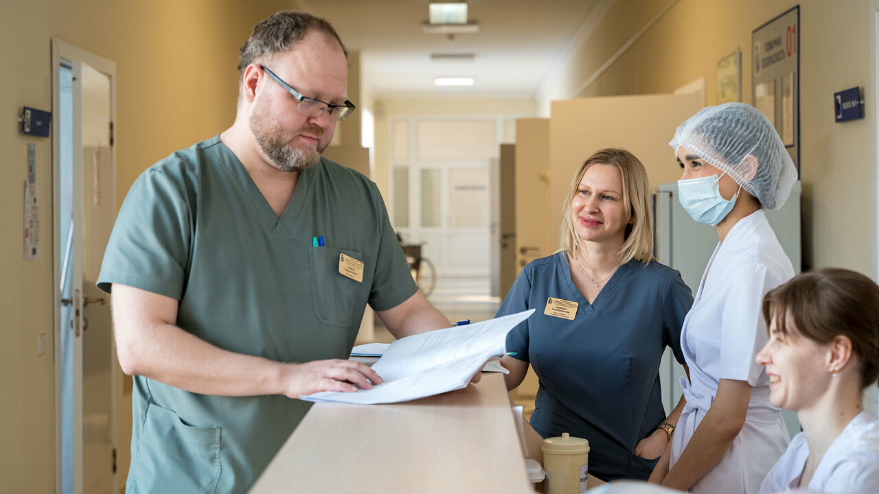 Комплексную терапию гломерулонефрита провели вр...