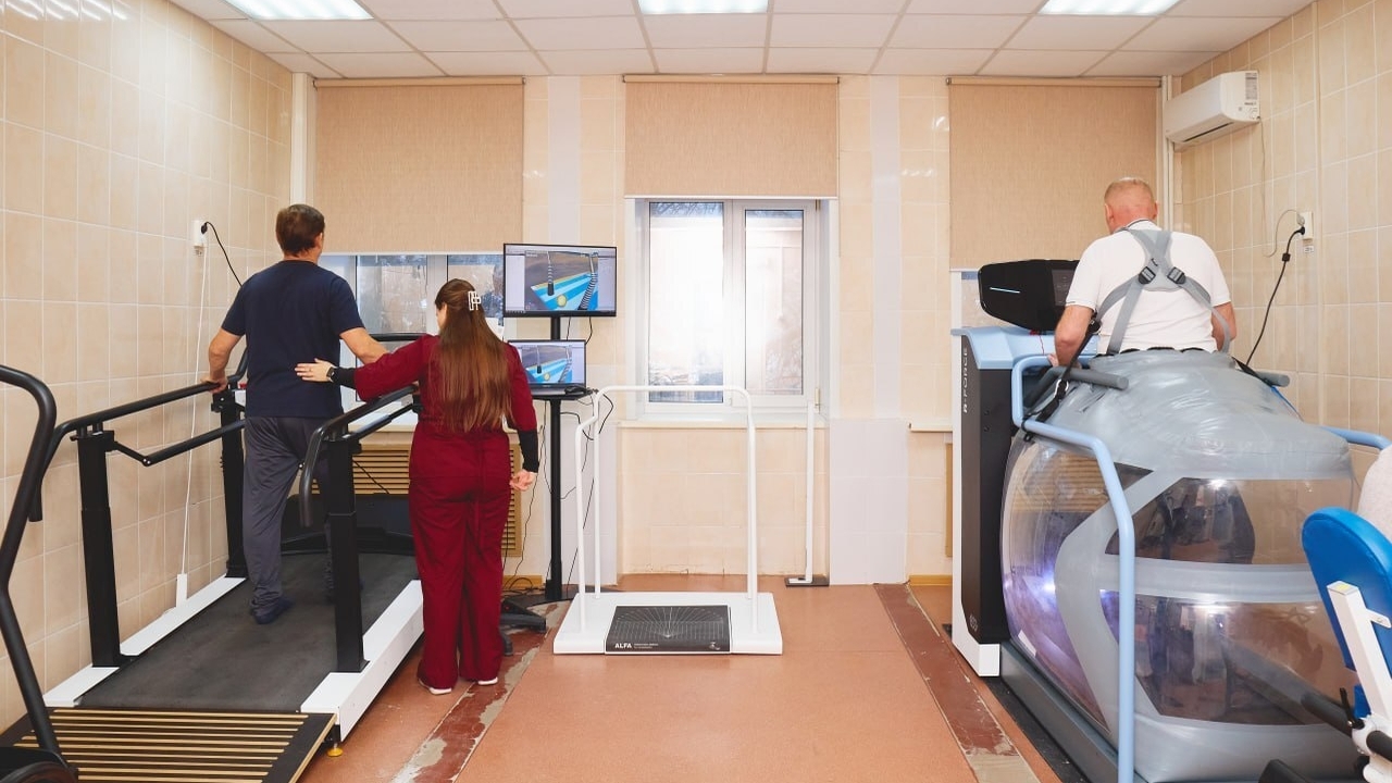 Новым оборудованием оснащено отделение реабилит...