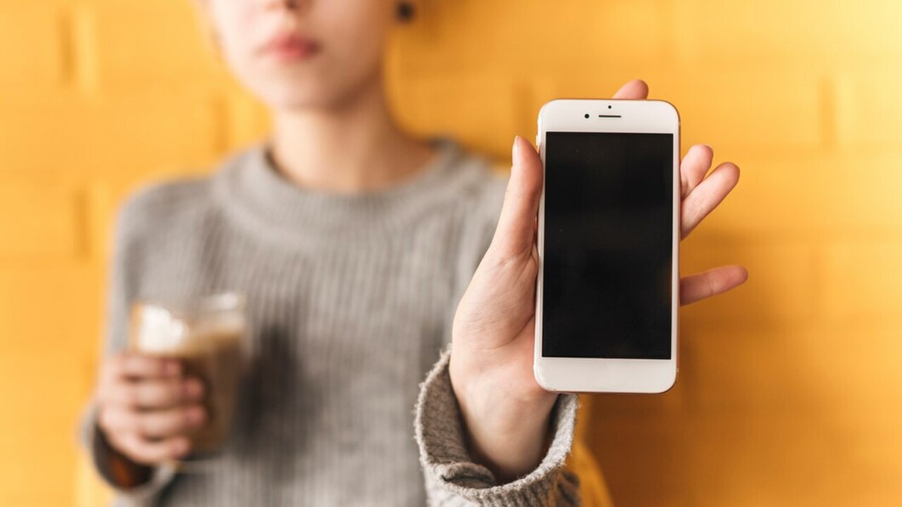 Идет слежка за владельцами iPhone и Android: как ее обнаружить Эксперты в области защиты от киберугроз поделил...