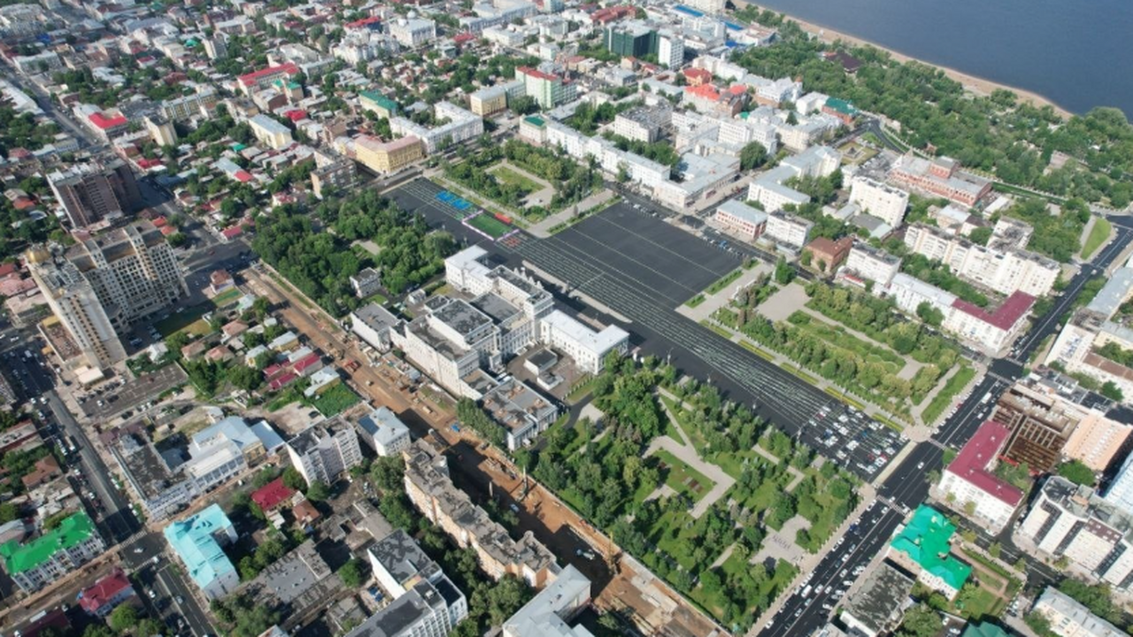 Всем сказали убрать машины. В Самаре вводятся временные ограничения В Самаре 2 и 3 августа временно закрыли автосто...