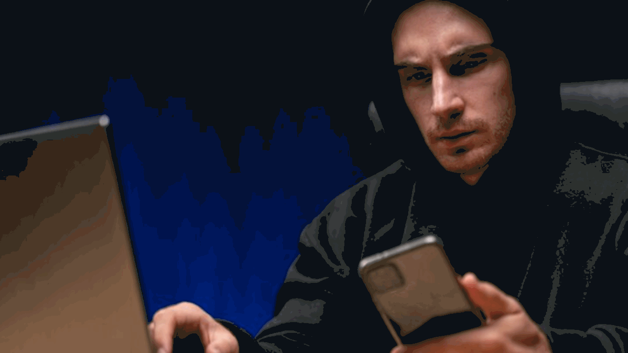 Мошенники используют схему «обратного перевода»...