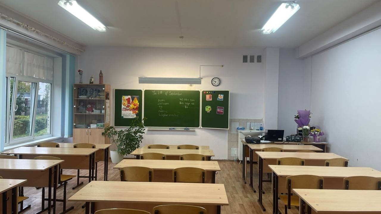 Идет проверка здания учебного заведения