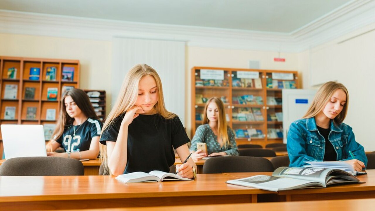 В Самаре провели эвакуацию в 2 зданиях ПГУТИ