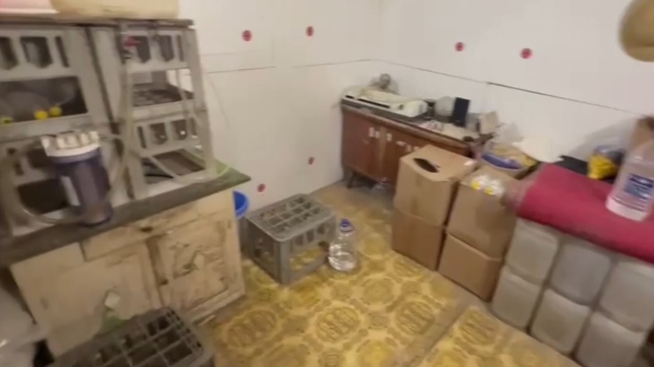 Изъято более 2,9 тысячи литров контрафактной пр...