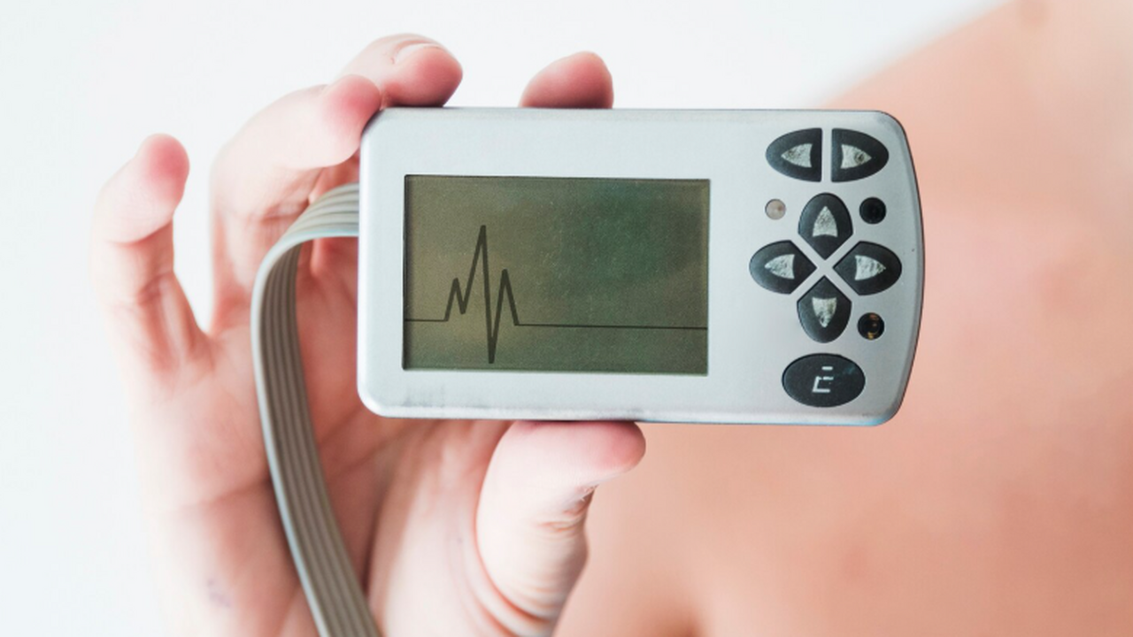 MIT создал микронную антенну для питания имплантов без проводов Инженеры MIT изготовили сверхмалую антенну для ...