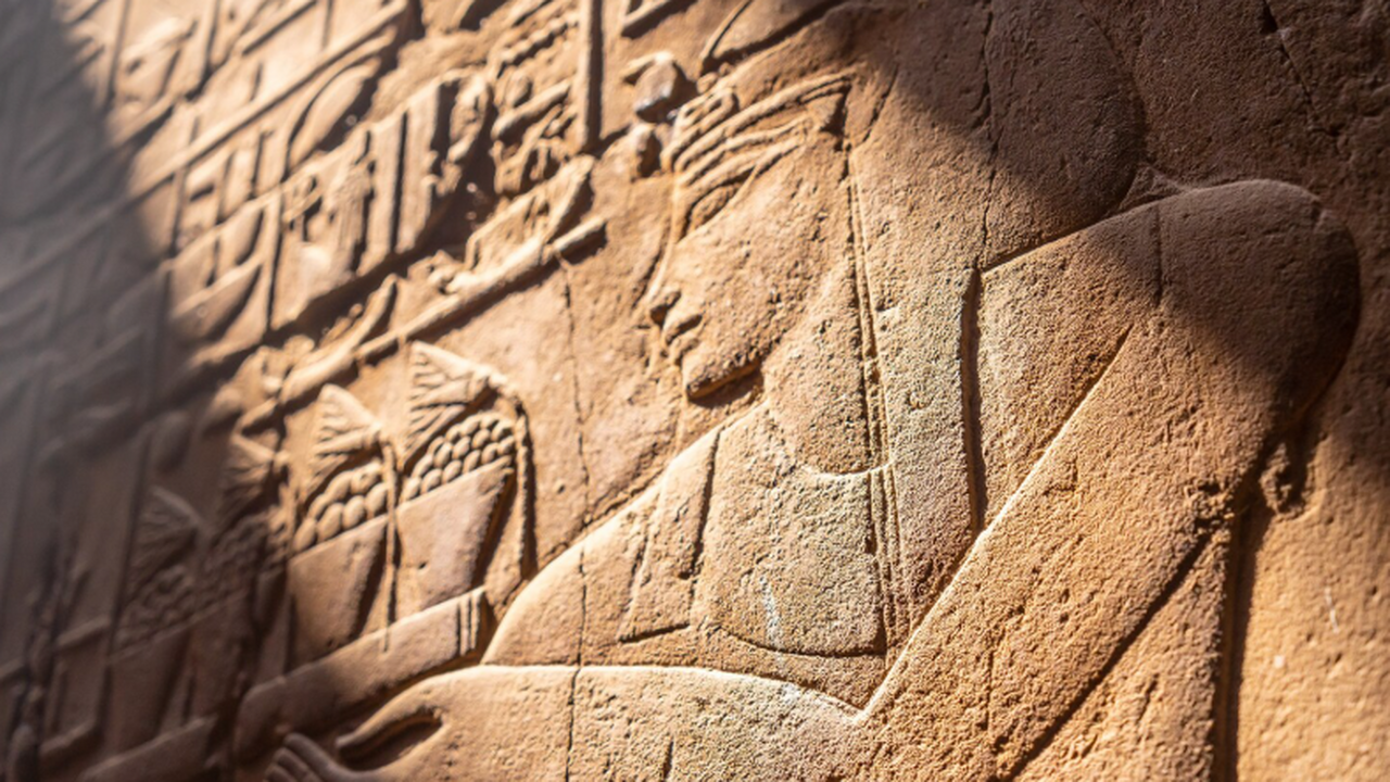 Туристы из России массово переориентируются на ...