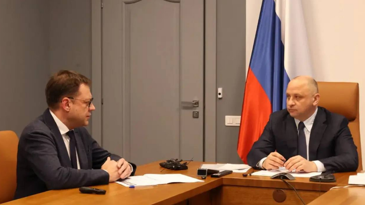 По поручению губернатора Виталий Шабалатов провел рабочее совещание по ключевым вопросам здравоохранения В среду, 14 января, под председательством перво...