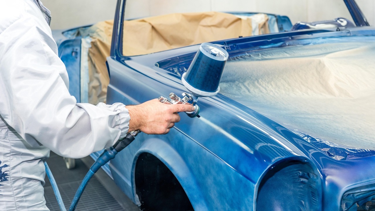 Автомалярам в Самарской области предлагают до 192 667 рублей В целом уровень зарплат в автосервисах региона ...