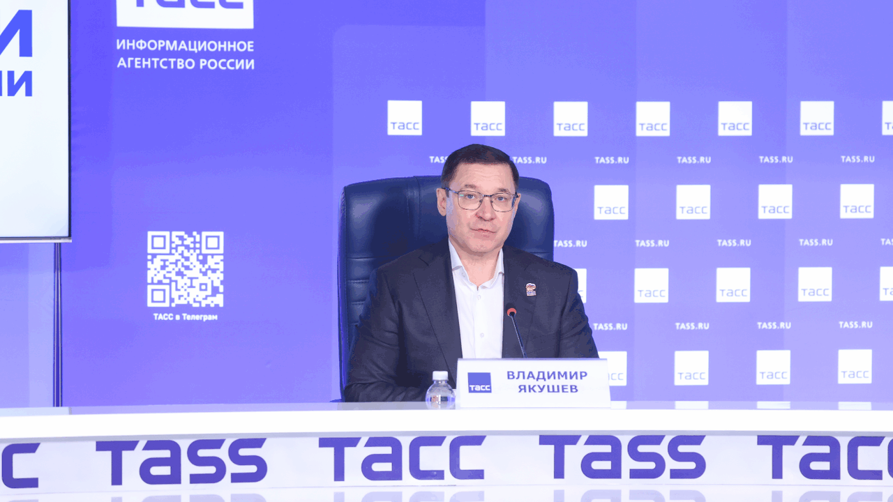 Владимир Якушев: «Единая Россия» лидирует по списку во всех регионах страны Владимир Якушев поблагодарил избирателей за гол...