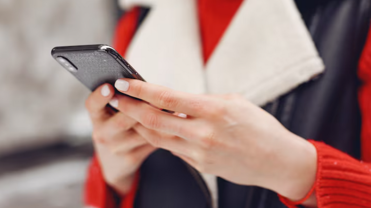 В Минцифры сняли вопрос новых ограничений доступа через VPN в России В РФ с 15 апреля 2026 года провайдеры могут огр...