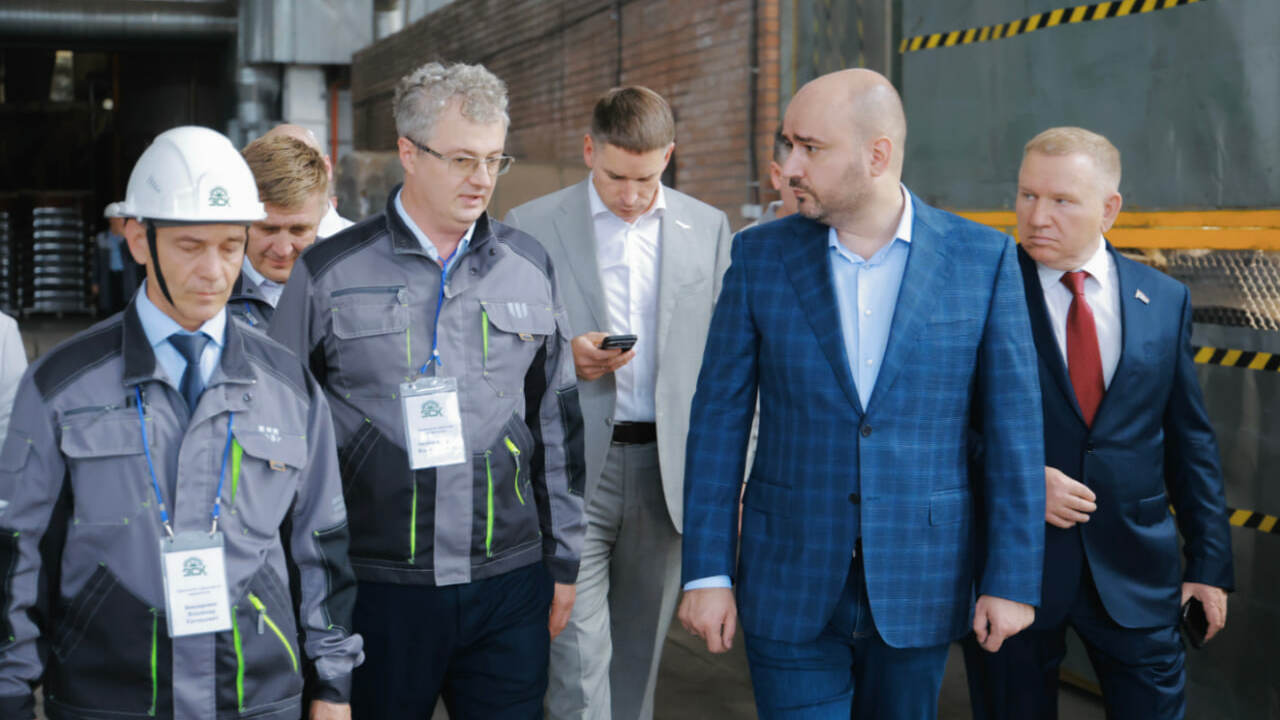 Вячеслав Федорищев оценил подготовку к запуску производства колес для грузовых автомобилей и сельхозтехники в Самарской области В среду, 22 июля, губернатор Вячеслав Федорищев...