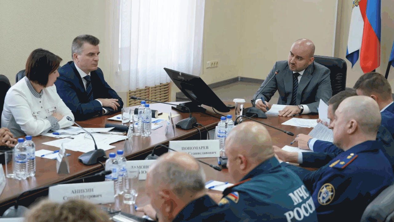 Во вторник, 2 июня, губернатор Вячеслав Федорищ...