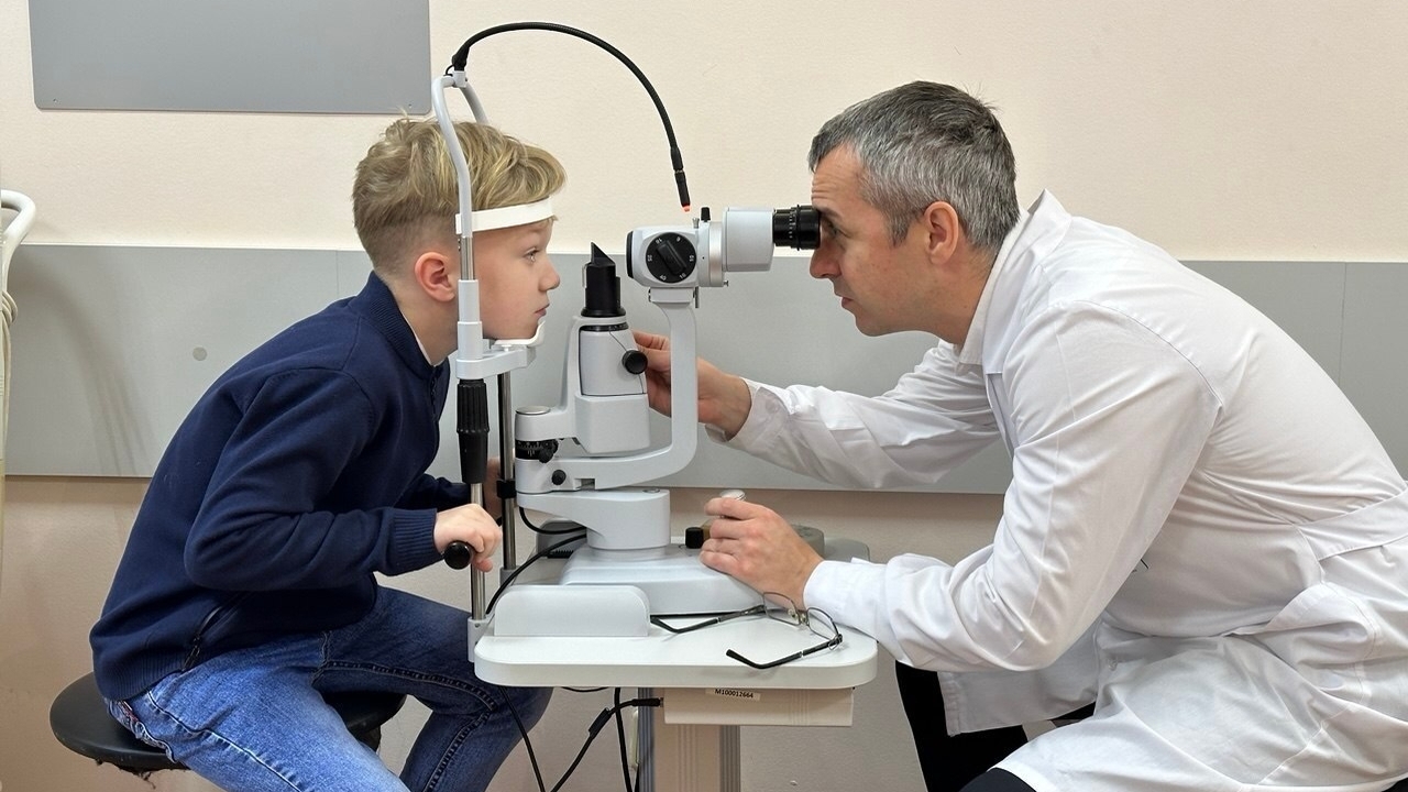 До операции его зрение составляло всего 4%