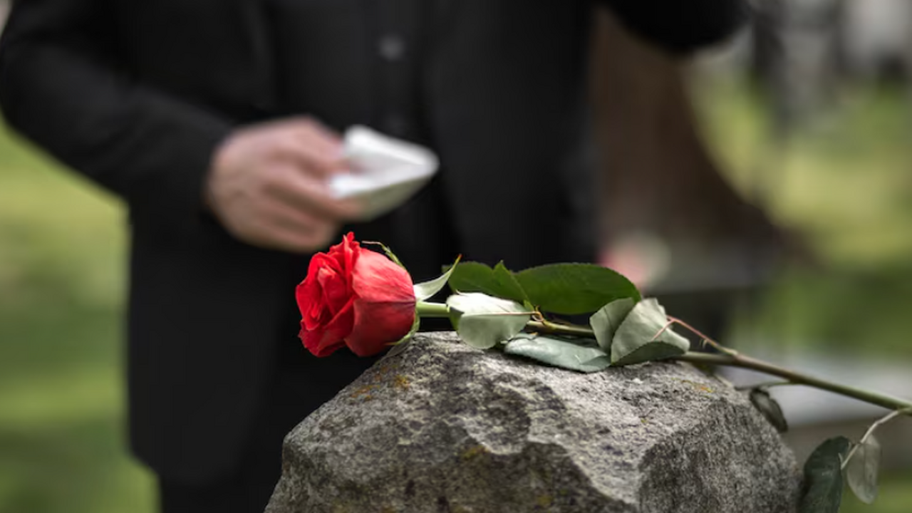 Священник Александр Овчаренко прокомментировал,...