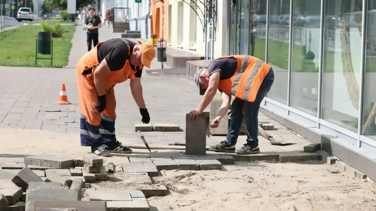 Предприятия благоустройства Самары продолжают л...