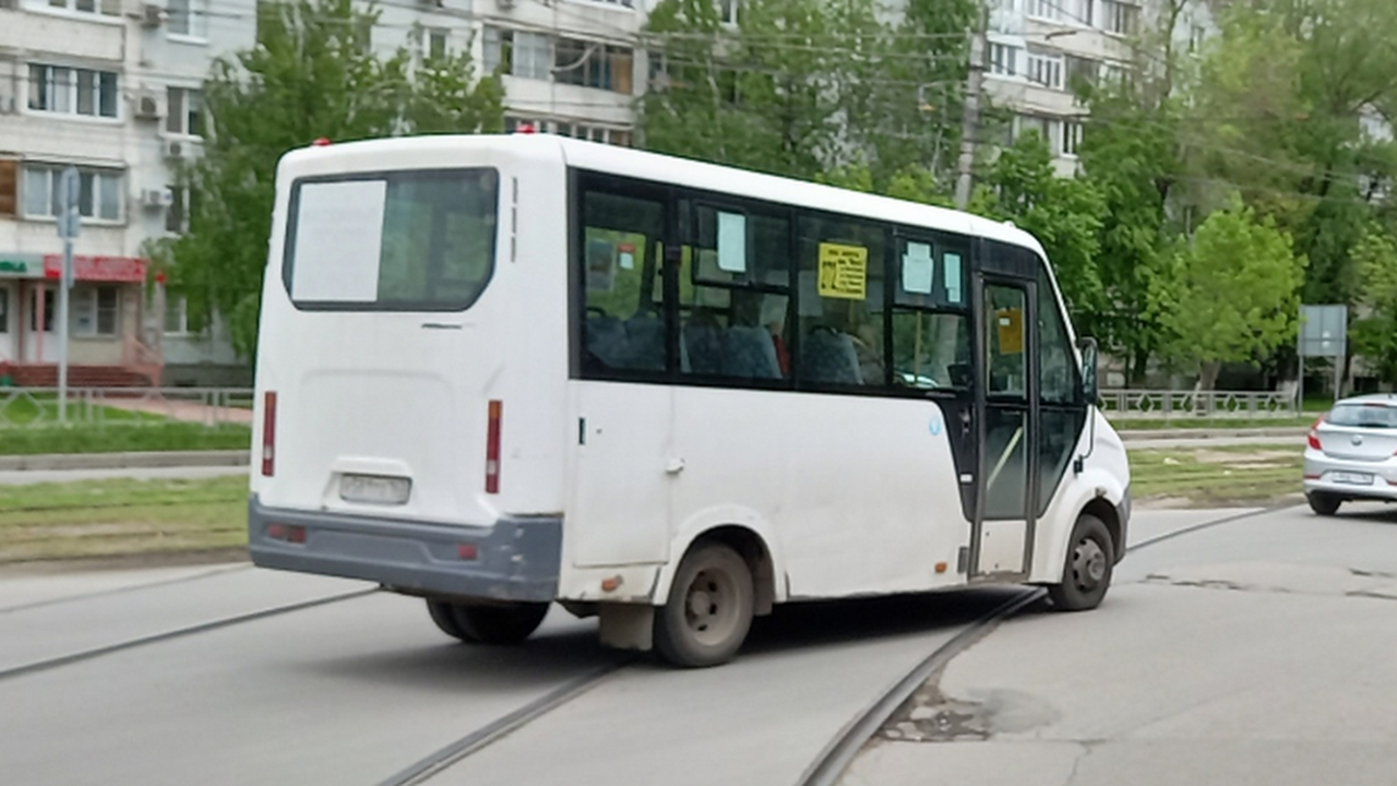 В Тольятти борются с маршрутками