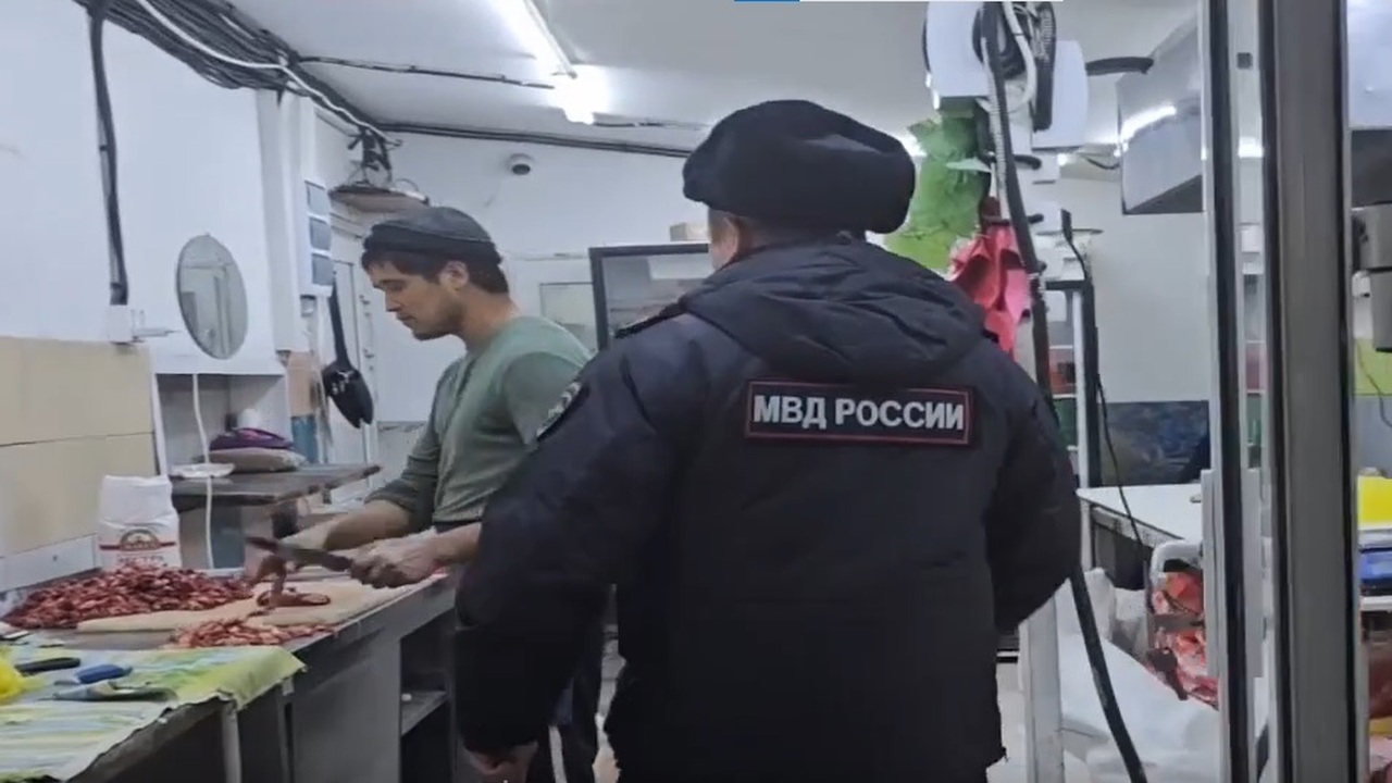 В ходе рейда проверены документы более 50 человек