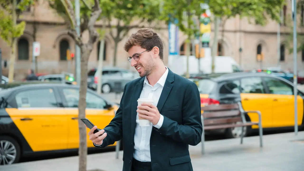 Drivee — российский сервис для заказа такси, ра...