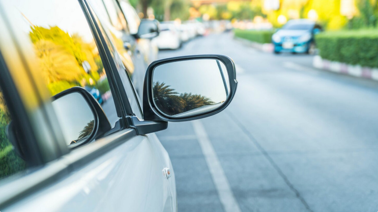 Toyota Camry обошла Kia K5 и стала лидером продаж подержанных авто в РФ Целиков отметил, что среди подержанных автомоби...