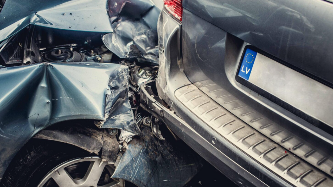 Российские страховые компании назвали марки и м...