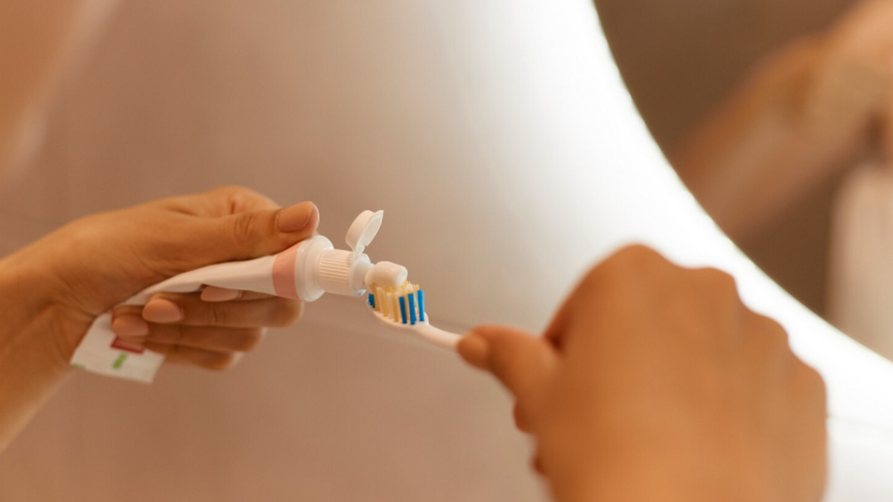 Врач раскрыла неожиданный способ продлить жизнь при чистке зубов Комментируя влияние физических нагрузок на прод...