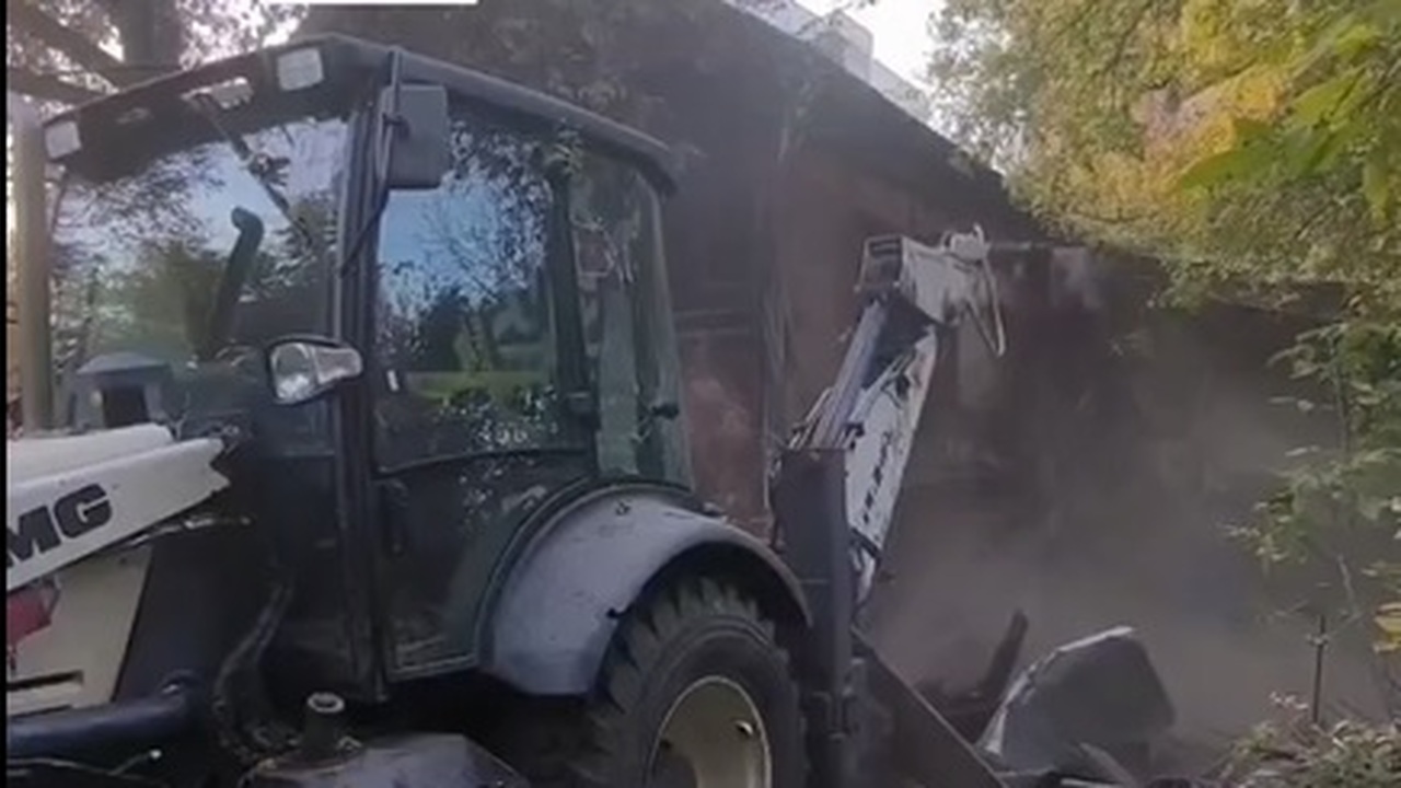 В Самаре продолжается снос расселенных аварийных домов в октябре Наибольшее количество таких объектов обычно сно...