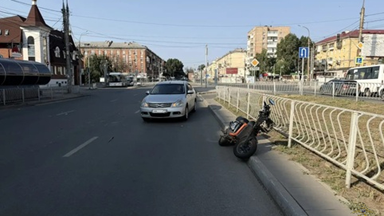 В результате столкновения водитель СИМ получил ...