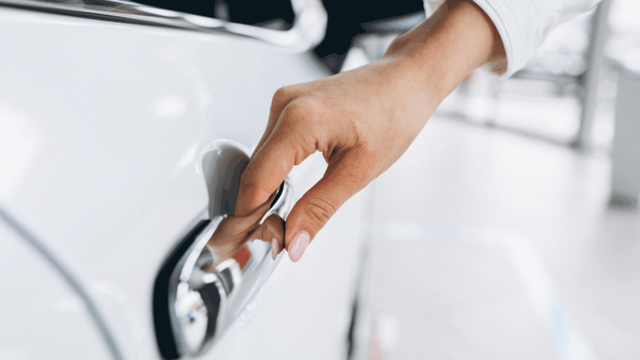 Ряд китайских автопроизводителей прекратил рабо...