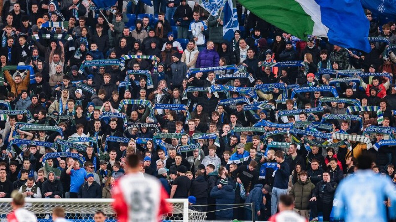 «Крылья Советов» оштрафованы на 110 тыс. рублей за поведение фанатов и нарушения Болельщики скандировали оскорбительные кричалки...