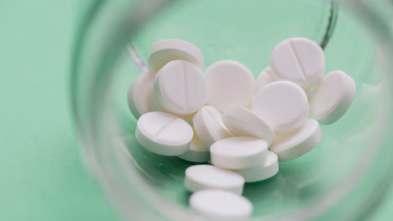 Фармацевт предупредила, какие лекарства и витам...