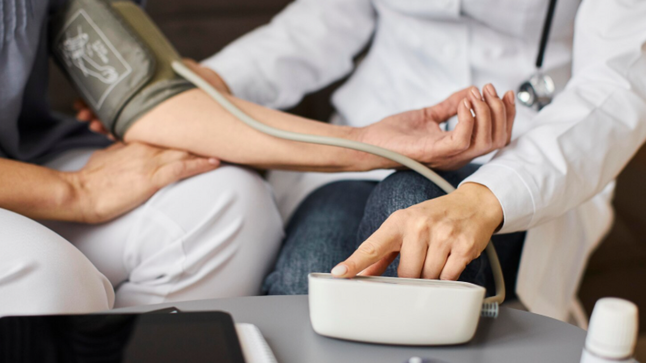 Кардиолог Денис Прокофьев объяснил, почему само...