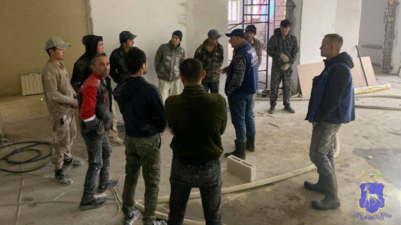 Самарская полиция возбудила 40 уголовных дел по миграционным нарушениям Областной главк МВД подвел итоги операции "Неле...