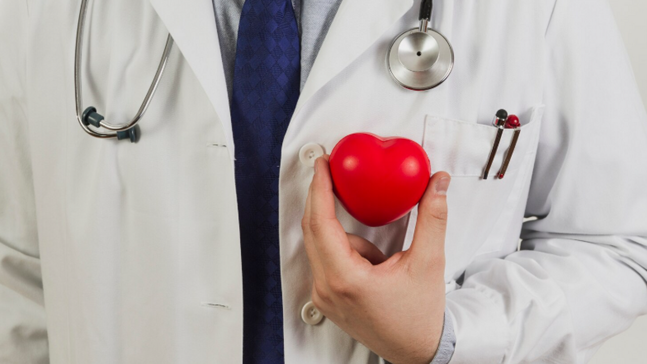 Специалисты Института женского здоровья имени К...