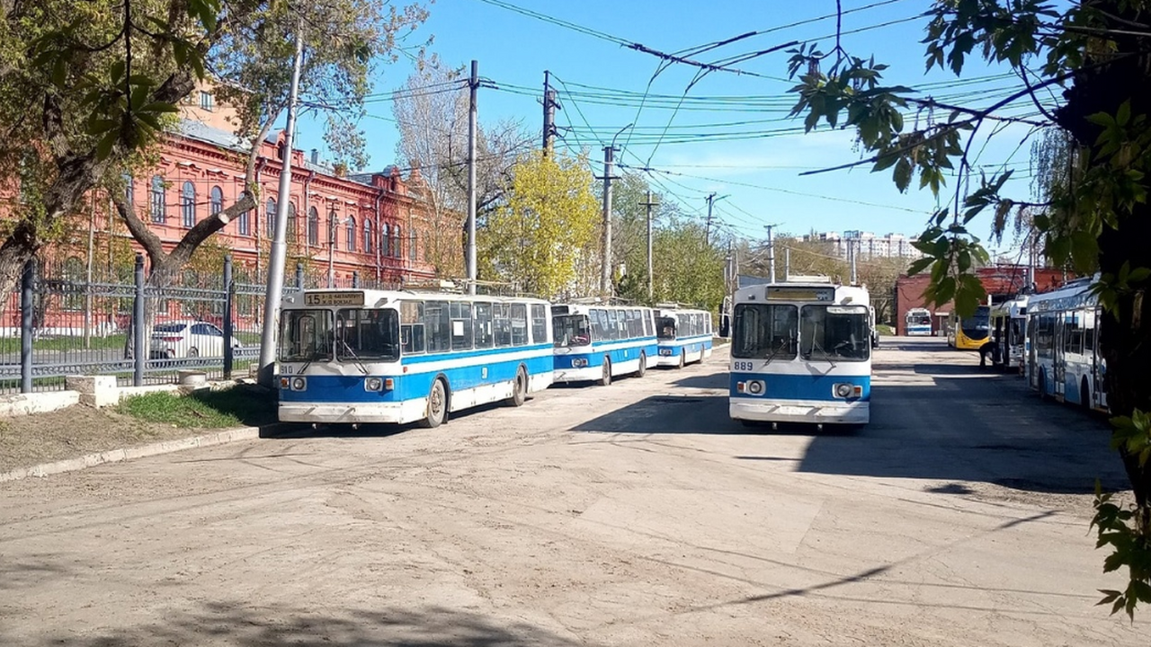 В Самаре перекрыли движение троллейбусов на пр....