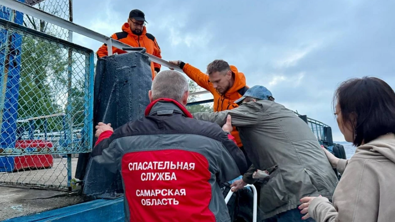 В Самаре на Поджабном спасли потерявшегося 88-л...