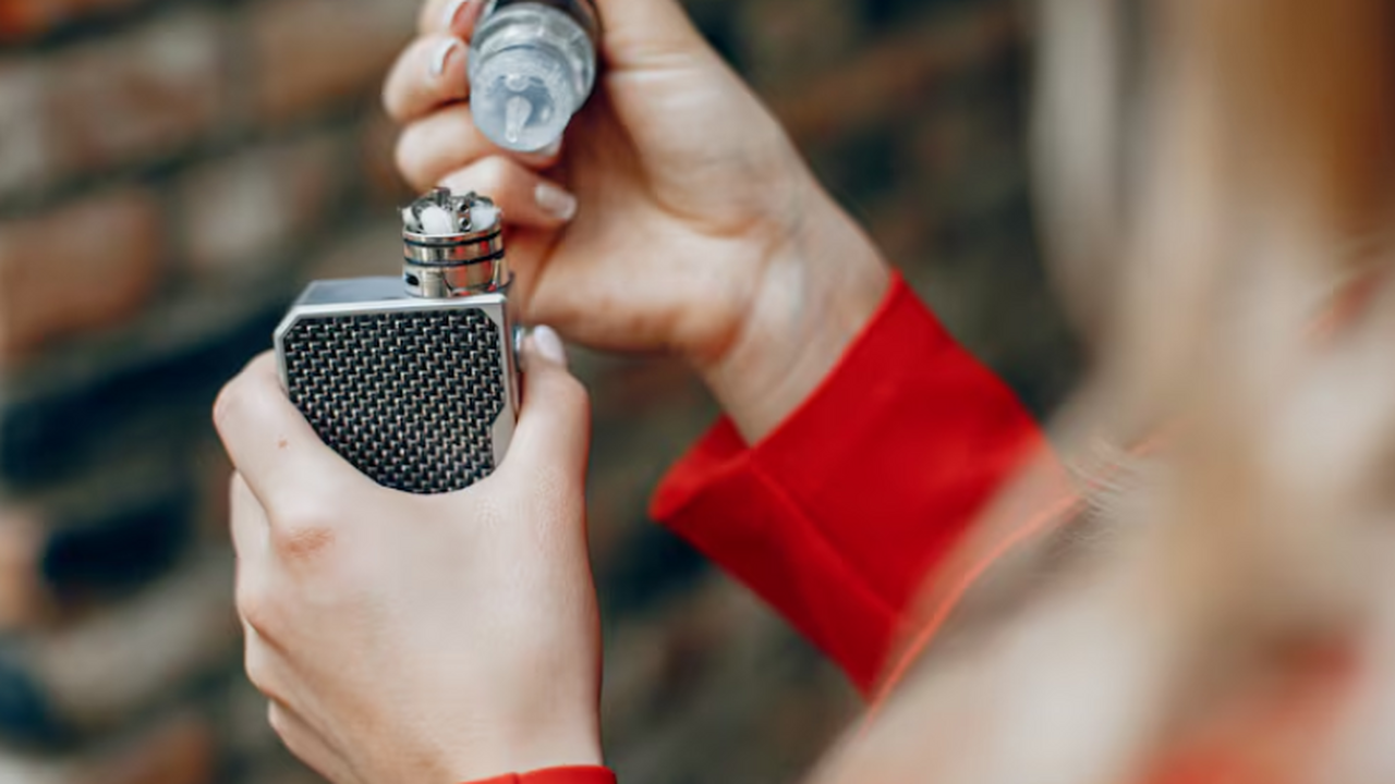 Врач Болибок предупредил об аллергии на жидкости для вейпов Аллерголог Владимир Болибок перечислил опасные ...