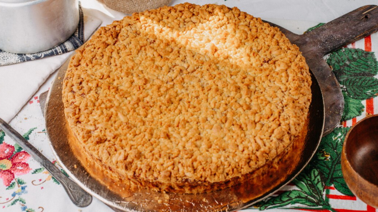 Яблочный насыпной пирог "Три стакана": в сотню раз вкуснее шарлотки — и намного дешевле в готовке «Три стакана»: гениально простой яблочный пирог...