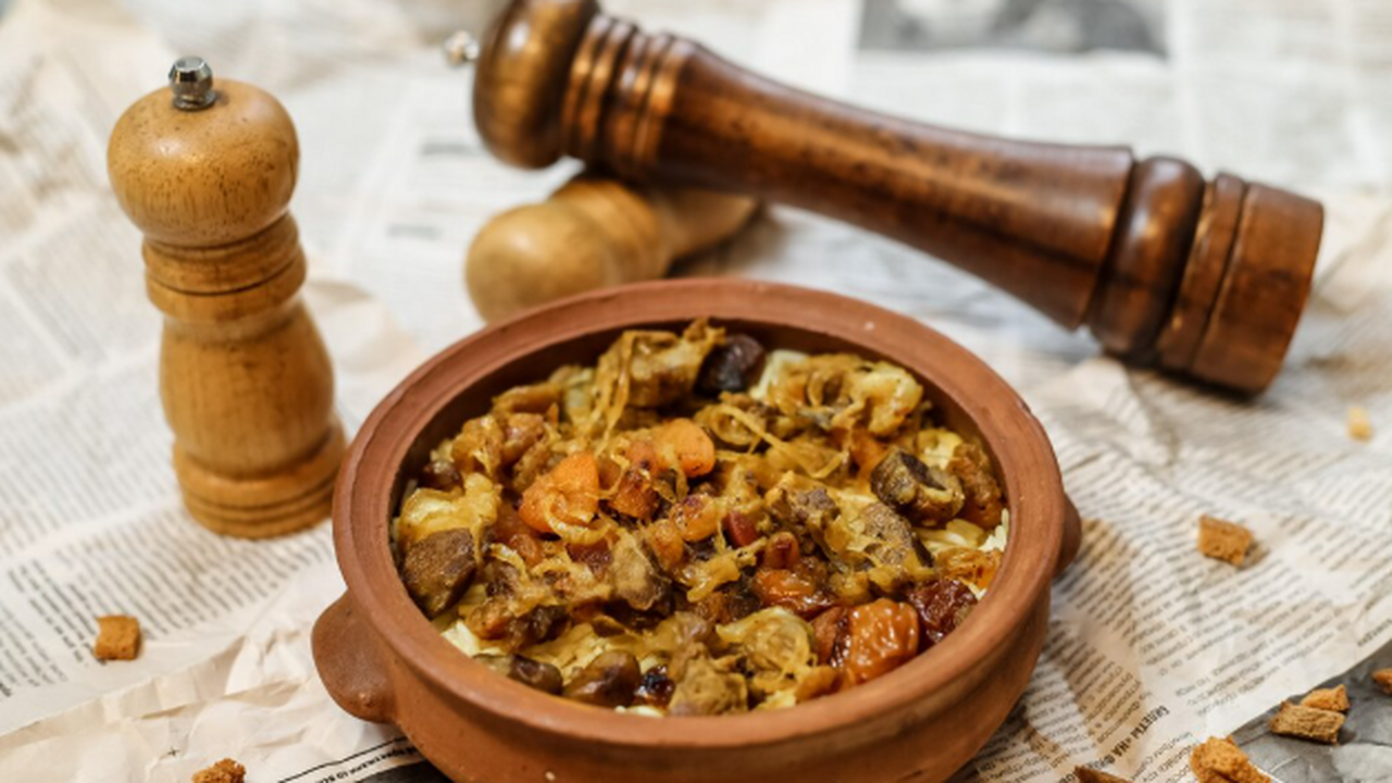 Нет ничего проще и вкуснее советского рецепта: Ужин, который съедается за один присест Гречка с тушёнкой «как раньше»: простой рецепт,...