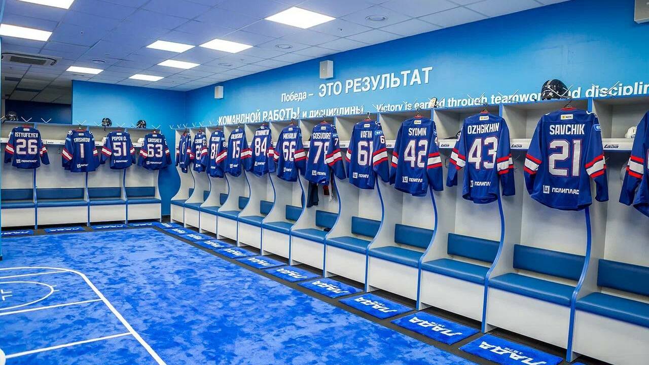 "Ладе" - 49! 31 августа тольяттинский хоккейный клуб принимает поздравления с днем рождения Команду поздравили губернатор области и глава г...