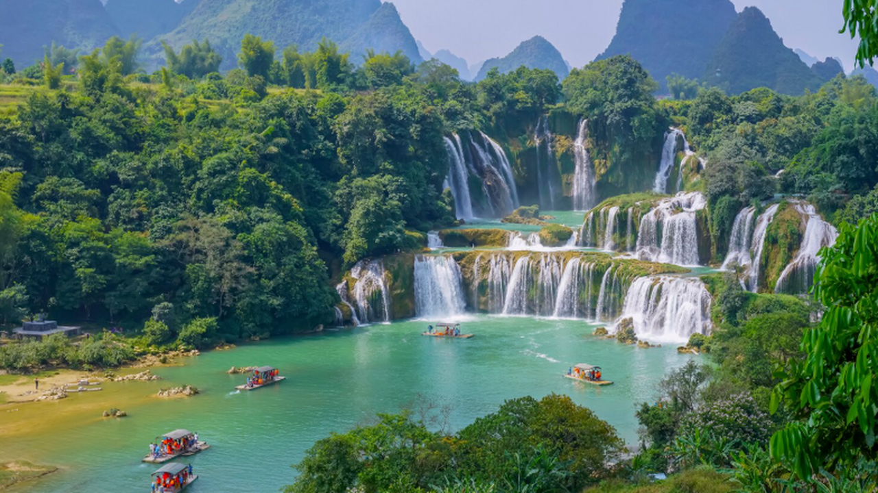 Вьетнамские гиды нашли новые схемы, как незаметно тратить деньги туристов Туристы из России во Вьетнаме часто переплачива...