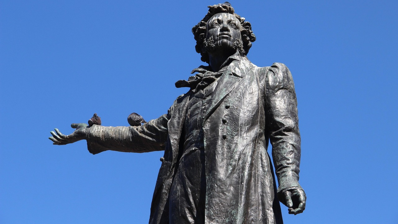 Уникальный автограф Пушкина пополнил коллекцию калининградского музея В Калининграде представили цензурную рукопись п...