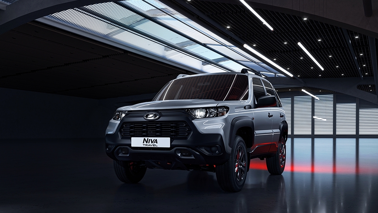 Lada Niva Travel с новым мотором: кого АвтоВАЗ считает её конкурентами Обновлённый внедорожник Lada Niva Travel, прода...