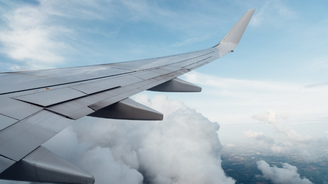 Из аэропорта Рощино с 30 мая 2026 года начнут в...