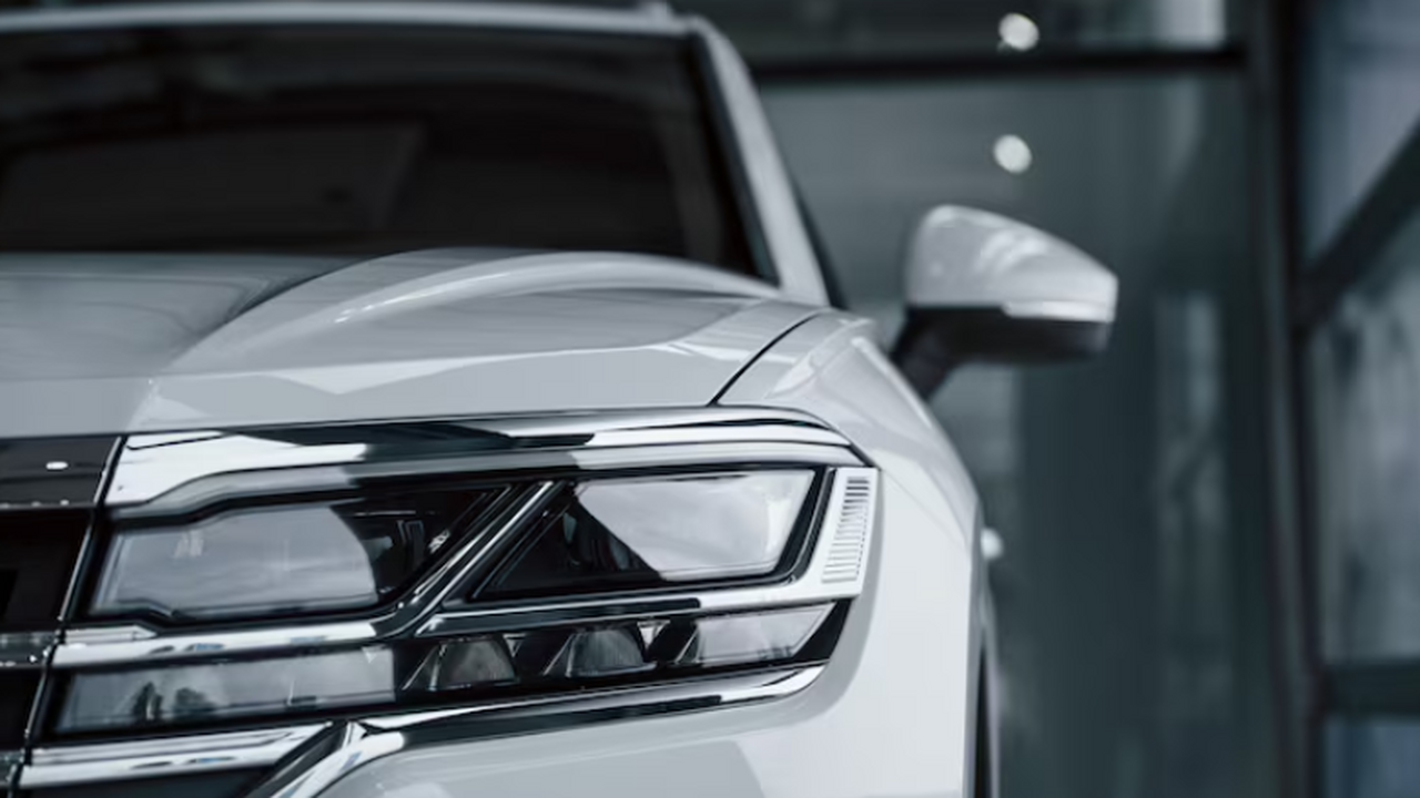 В России стремительно пустеют склады новых авто: спрос растёт быстрее Сложившаяся динамика на рынке новых легковых ав...