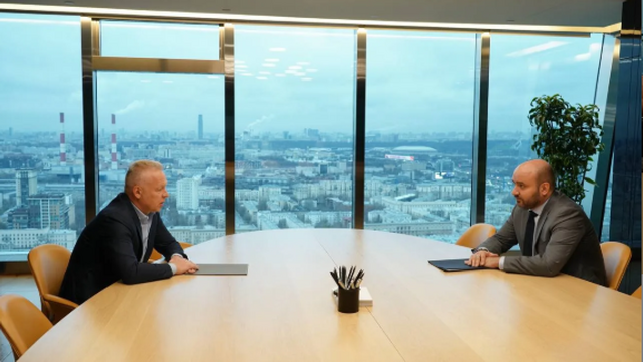 Федорищев поручил строить бассейны во всех новых школах Самары В новом районе "Беспилотный" будет построен оли...