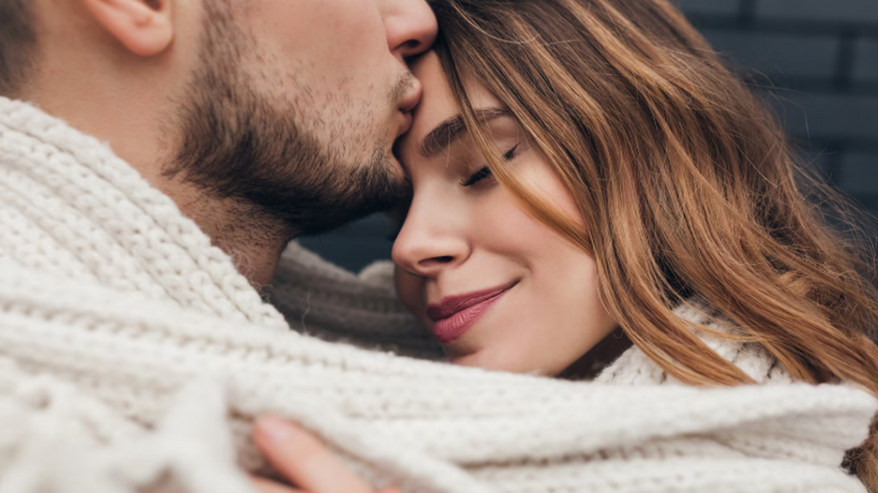 Опрос более 10 тыс. взрослых показал, что средн...