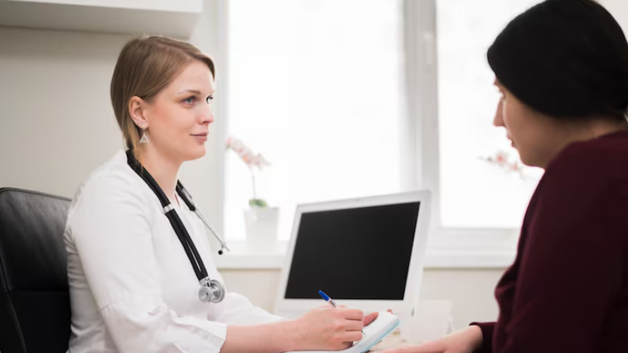 Медуслуги, которые не предоставляются бесплатно по ОМС По полису ОМС граждане могут бесплатно получить...