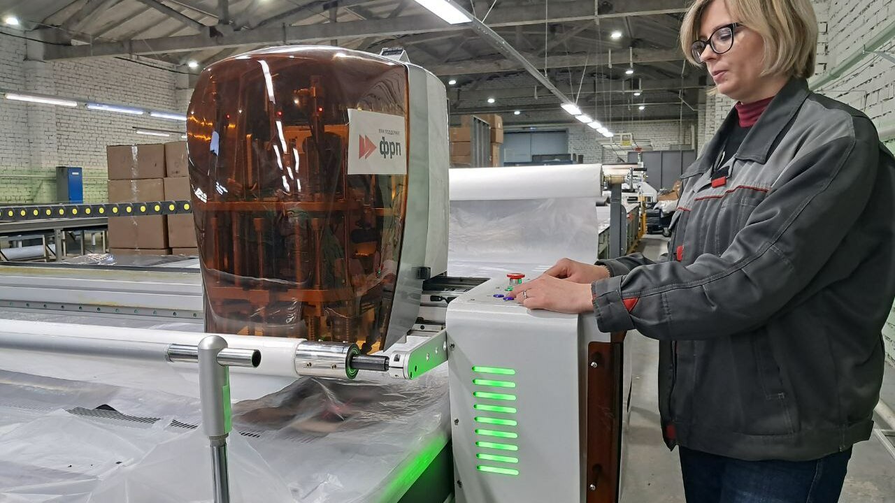 При поддержке Фонда развития промышленности в регионе запущено производство автокомпонентов для Lada Iskra. Компания «Таврия» – один из поставщиков текстил...