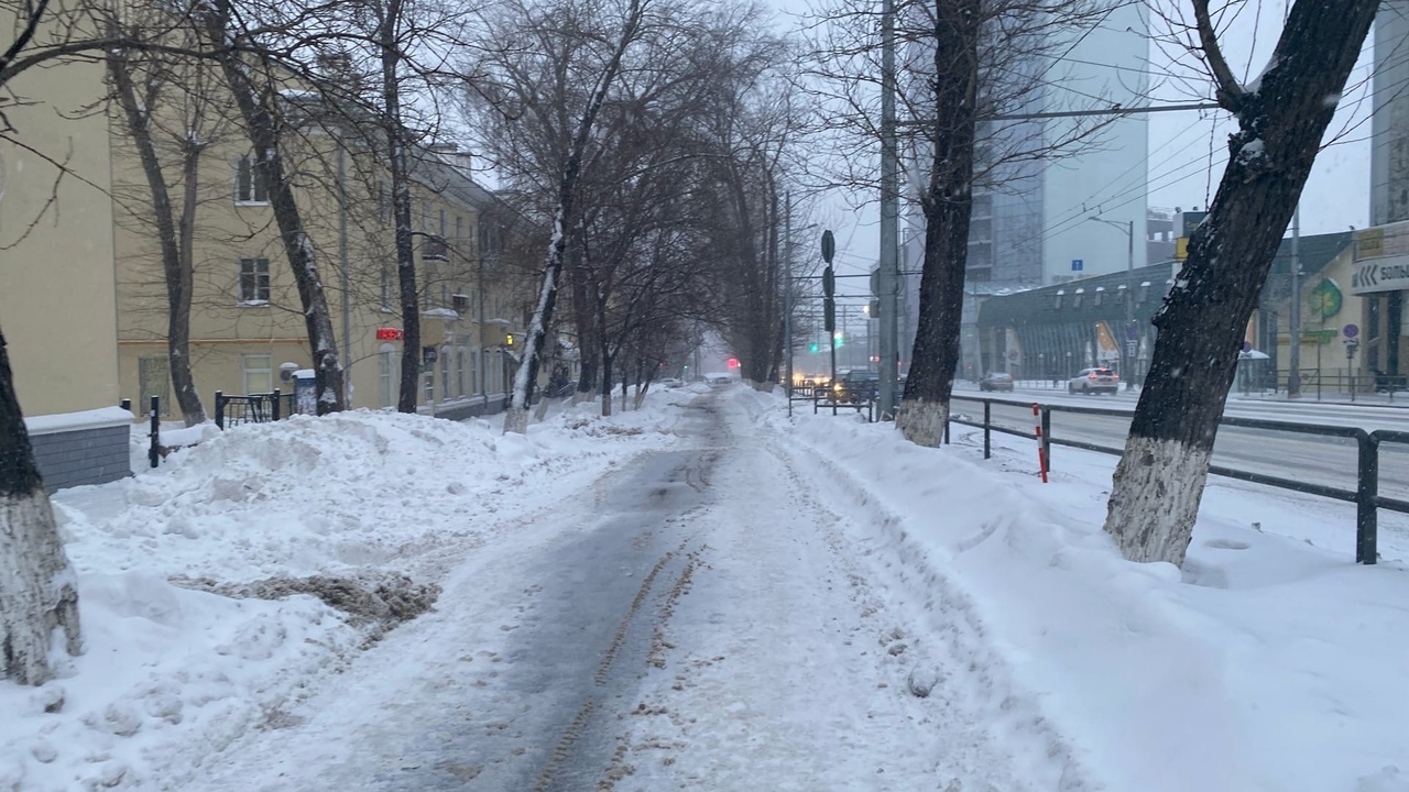 По данным научного руководителя Гидрометцентра ...