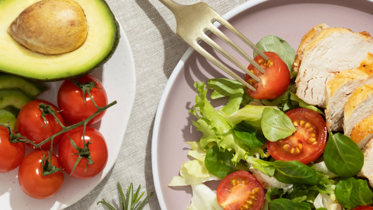 Диета с минус 30 % калорий показала более «молодой» профиль клеток мозга Длительное сокращение калорийности рациона прим...